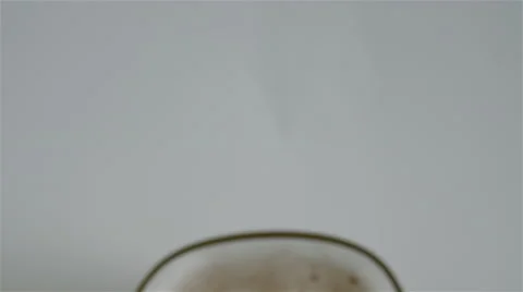Glass of cold beer. 4K UHD Vidéo 48846716