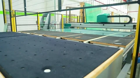 Glass cutting and processing at the factory Stock-Footage 162918054