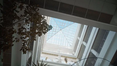 Glass Dome Library Ceiling on Sunny Day Vídeo Stock 127614682