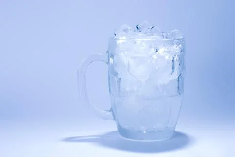 Glass full of ice cube Fotos Stock