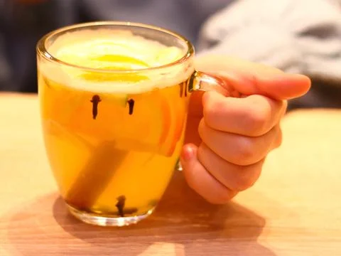 Glass mug with mulled wine Foto stock