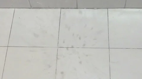 Glass Plate Breaking 스톡 동영상 32723758