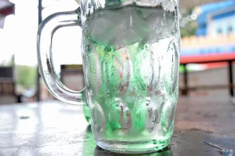A glass of refreshing ice cube Stock-Fotos