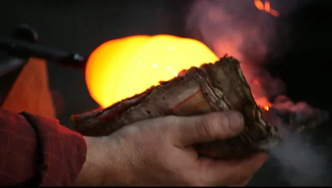 Glass Workshop – Studio Glass Sculpture – Atelier – Camera Raw Vídeo Stock 11061618