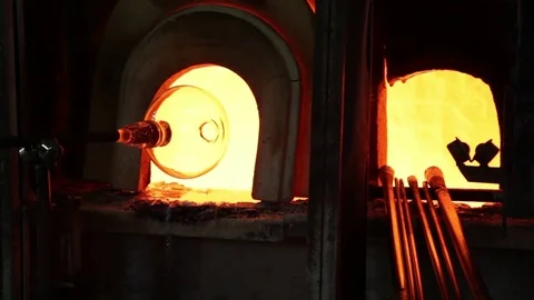 Glass Workshop – Studio Glass Sculpture – Atelier, Murano, made in Italy Stock Footage 72132592