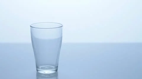 Glass_emptyt_left Video stock 11611017