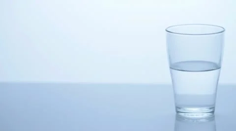 Glass_half_full_right Video stock 11611139