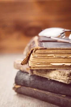 Glasses on the book Foto stock