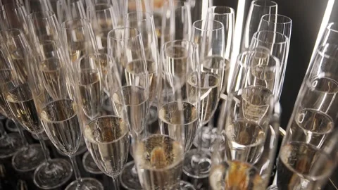 Glasses of Champagne - slow motion Video stock 260316898