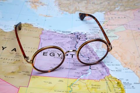 Glasses on a map - Egypt Foto stock
