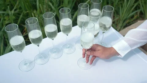 Glasses for sparkling wine Видео 169982258