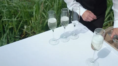 Glasses for sparkling wine Видео 169982263