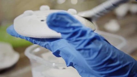 Glaze clay ware with brush Vídeos de archivo 121701088