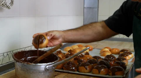 Glazing donuts 스톡 동영상 33463441