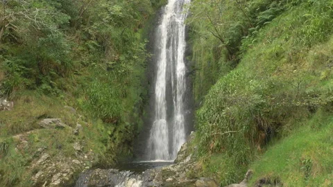 Glenevin Waterfall Video stock 219980421