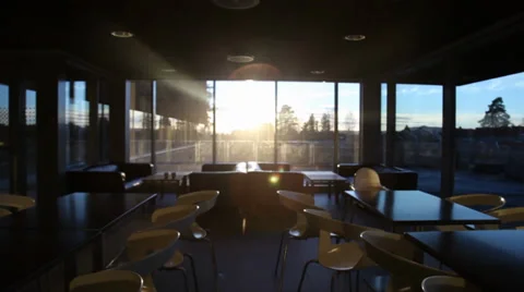 Glide Shot Over Chairs Inside Nice House With Sunset Glidecam Stedycam Dollyshot Stockbeeldmateriaal 37966257