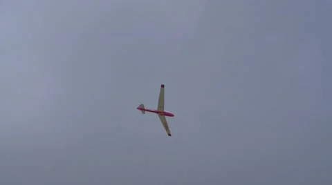 A glider aborts a winch launch Video stock 63344385
