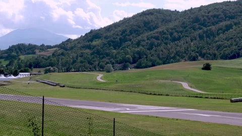 Glider just before landing. Video stock 250082992