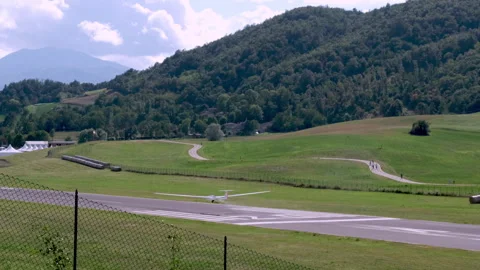 Glider just before landing. Stock-Footage 250086124