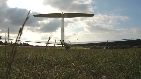 Glider Takes Off With View From Behind Vídeos de archivo 222388012