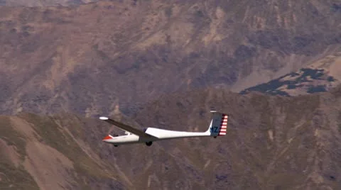 Gliders over mountains 스톡 동영상 8948536