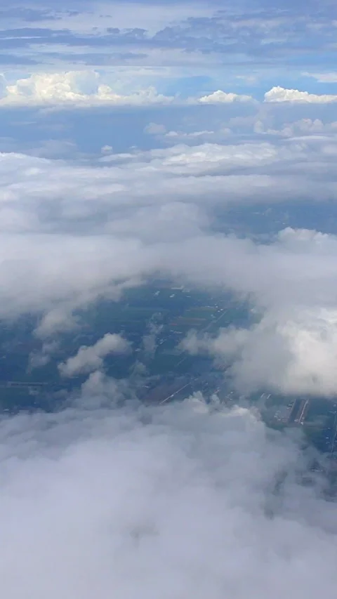 Gliding cruising flying above the cloud beautiful sky top view 4k Video stock 280394724