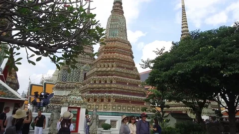 Gliding through Wat Pho with a stabilizer  Stock Footage 129937688