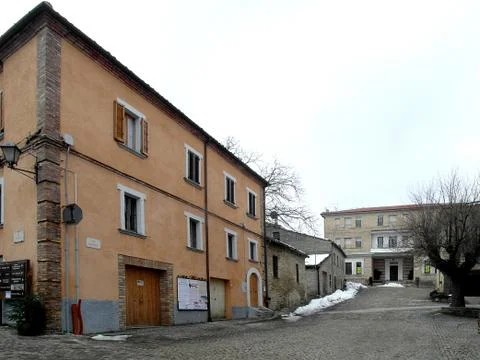 Glimpse of Smerillo Фото