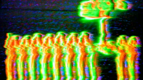 Glitch Error Video Damage. Signal Noise. System error. Stockbeeldmateriaal 158199241