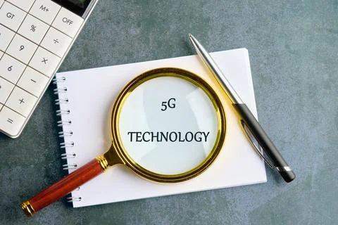 Global business, finances, computing and data processing concept. 5G TECHNOLO Stock-Fotos