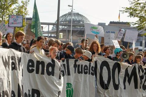 Global Climate Strike in Berlin Thousands of participants and prominent su... Stock-Fotos
