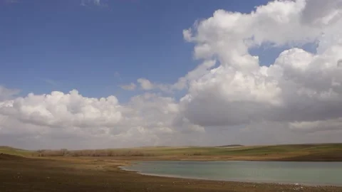 Global warming and drought - negative effects of drought on waters, decrease  库存影片 179012905