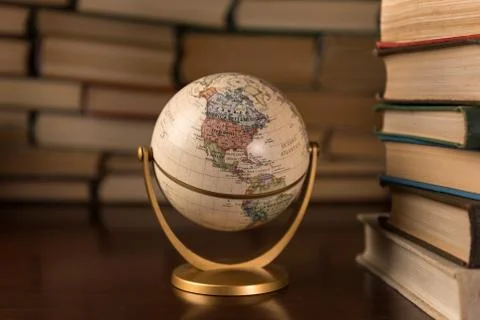Globe on the background of books Foto stock