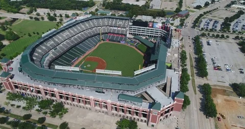 Globe Life Park baseball stadium layered downward aerial view in Arlington Vidéo 79873106