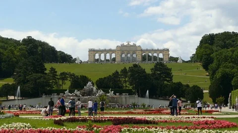 Gloriette at Schonbrunn Palace, Vienna Stock Footage