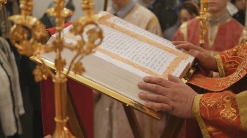 The glorious feast of Easter. Christ is risen. The Episcopal service is the Stock Footage 74900533