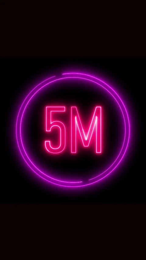 Glowing 5m text inside purple neon ring vertical format. Neon purple circle.. Stock Footage 314975356