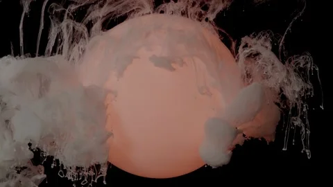 Glowing ball in a cloud 스톡 동영상 331036187