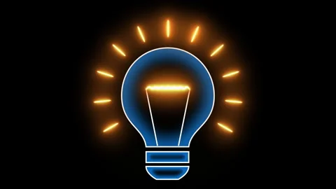 A glowing lightbulb. 動画素材 299957508