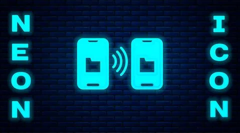 Glowing neon Cloud technology data transfer and storage icon isolated on br.. Illustrazione stock