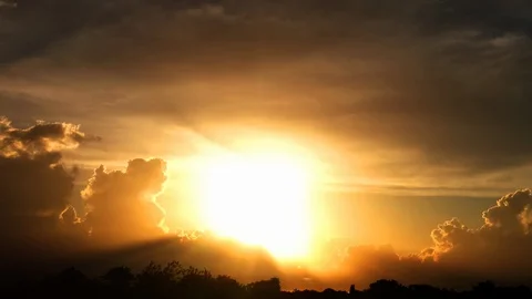 Glowing Sunset Clouds Time Lapse (1080p 29.97) Video stock 94396276