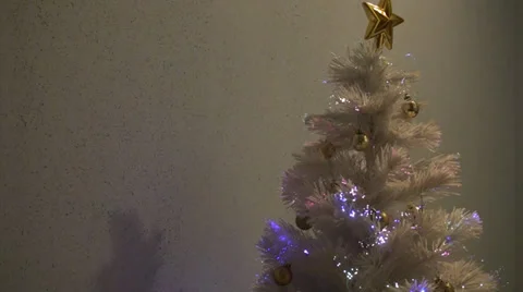 Glowing White Christmas Tree - M - 1920x1080 - 1 minute loop Stock Footage 33320369
