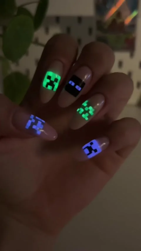 Glowy Minecraft Nails - 18 Aug 2025 Stock Footage 315537982