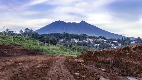 GN SALAK ROAD Stock Photos
