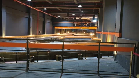 Gocart indoor 库存影片 334939268