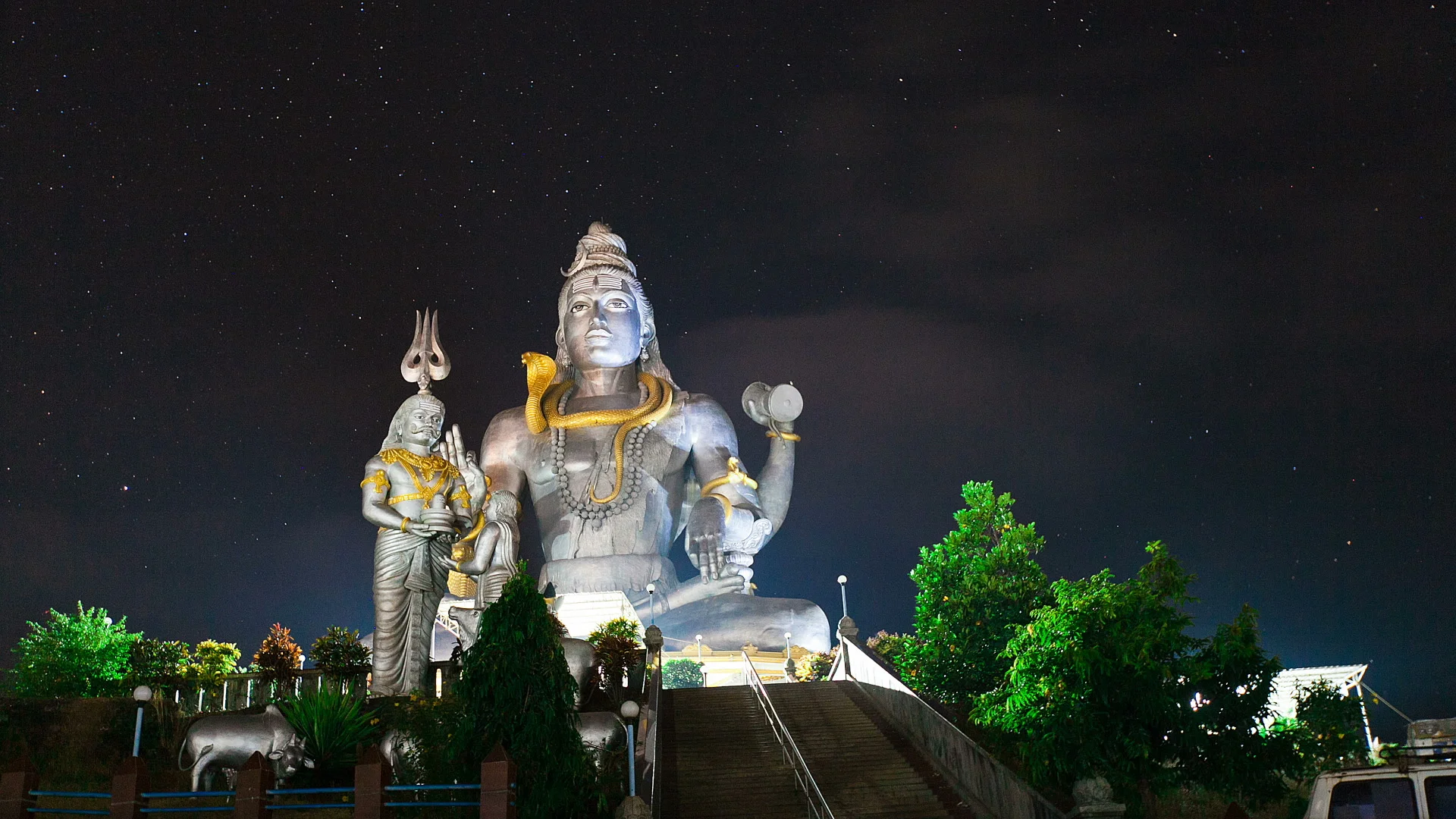 Front Closup View Of Worlds Second Largest Statue Of Lord Shiva Of 130ft  High, Murudeshwara, Uttara Kannada, Karnataka, India Stock Photo, Picture  and Royalty Free Image. Image 185912346.