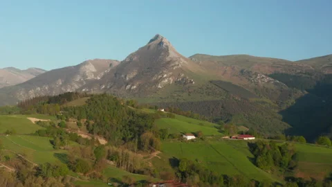 Goierri landscape, Txindoki mountain in Basque Country Video stock 152477986