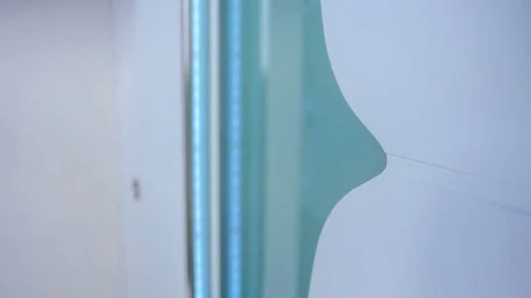 Going up and down the handle Vidéo 83910250