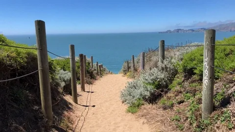 Going to Baker Beach in San Francisco. Quick motion Stock Footage 114220526