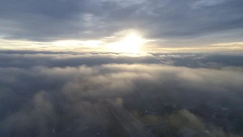 Going down, down, down Video stock 86604154